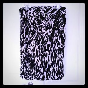 Animal print knit pencil skirt